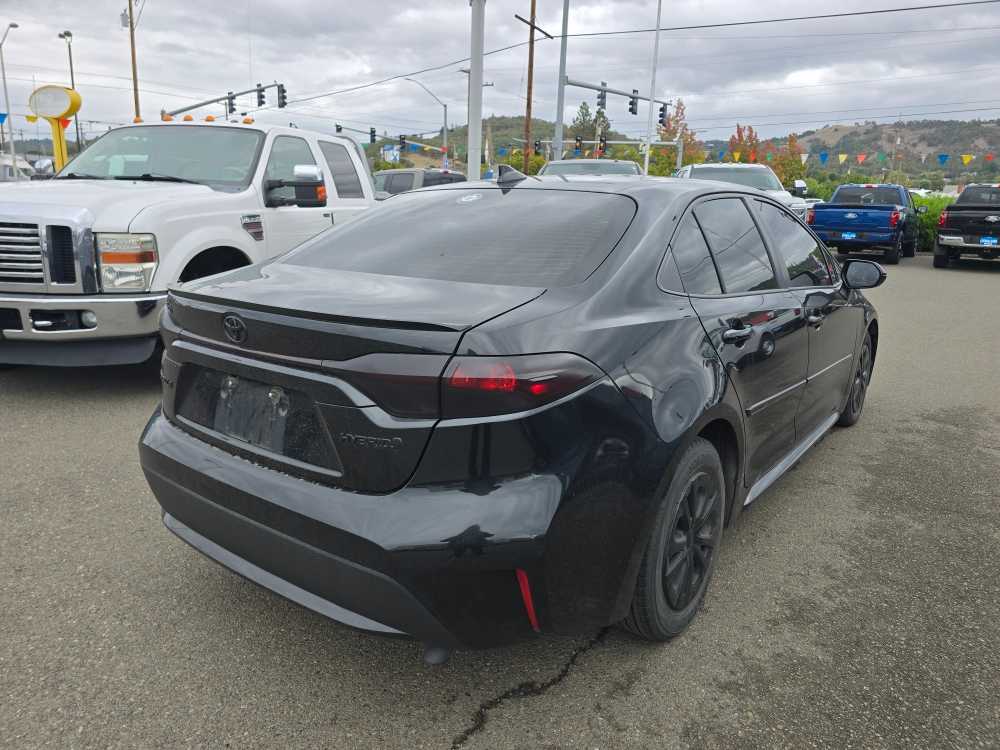 Thumbnail: 2022 Toyota Corolla - 3