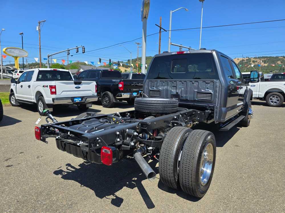 Thumbnail: 2025 Ford F-450 - 5
