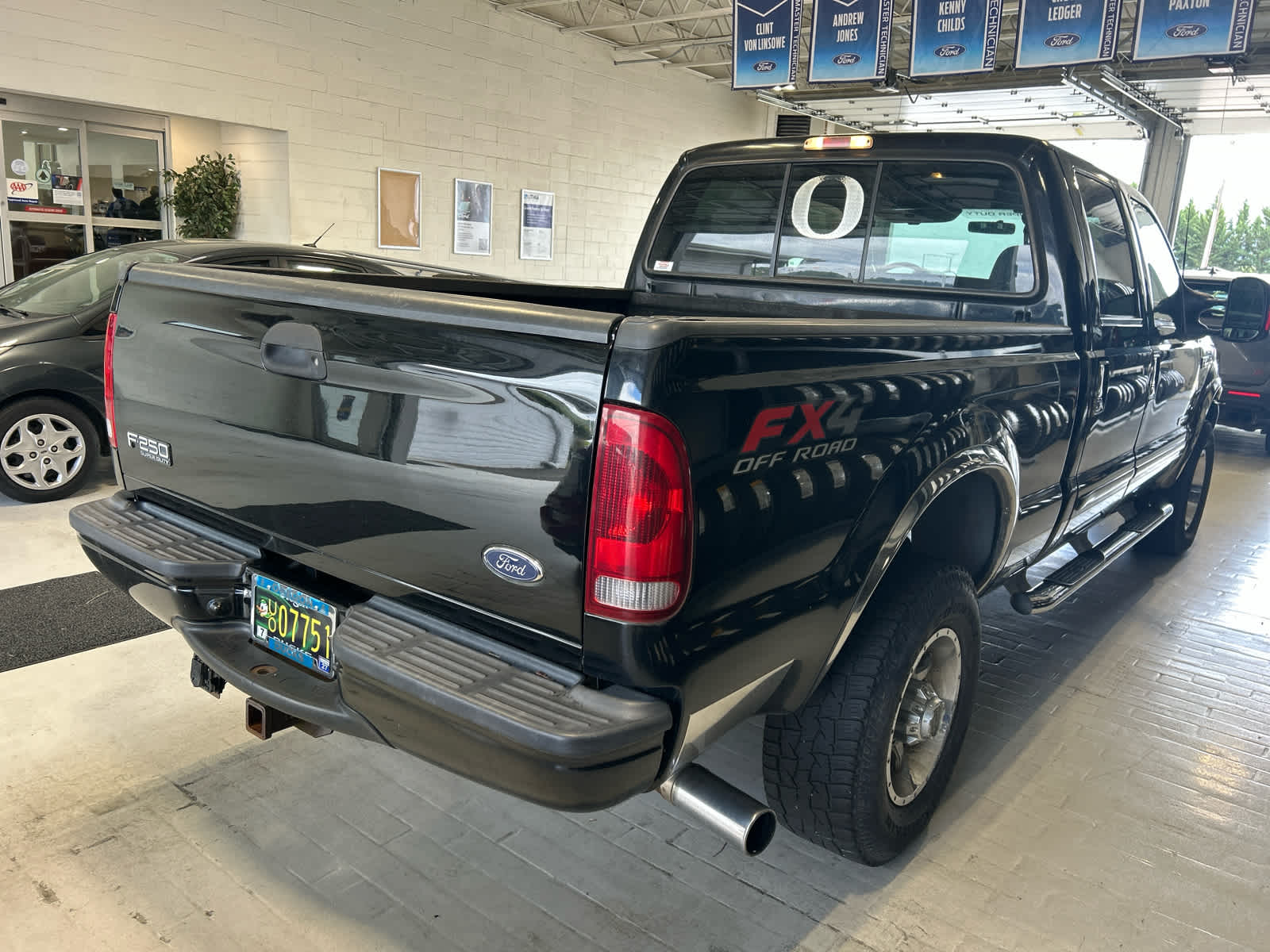 Thumbnail: 2003 Ford F-250 - 3