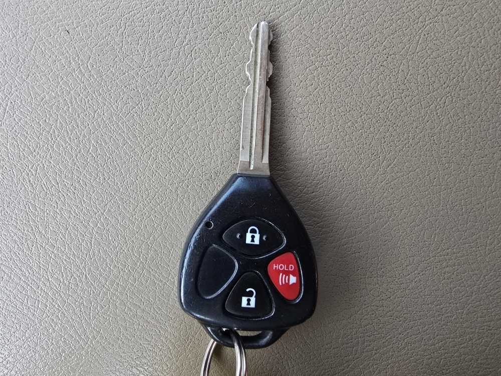 Thumbnail: 2011 Toyota 4Runner - 21