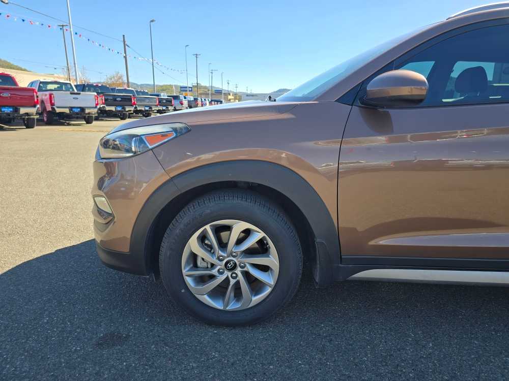 Thumbnail: 2017 Hyundai Tucson - 6