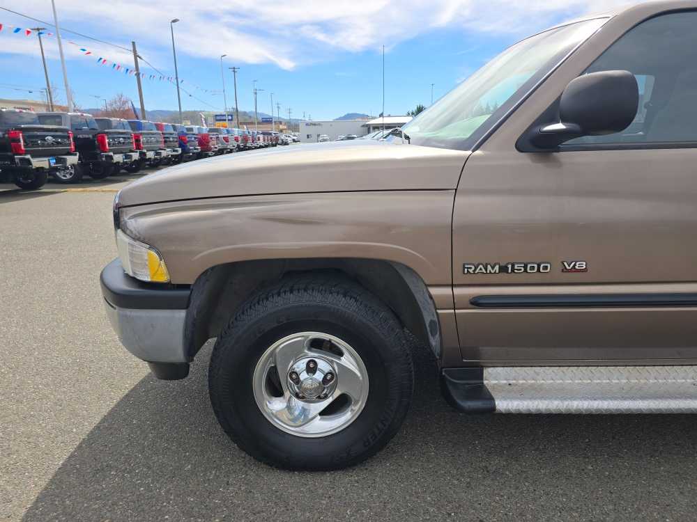 Thumbnail: 2001 Dodge Ram 1500 - 20