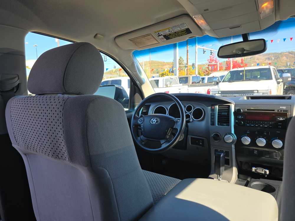 Thumbnail: 2013 Toyota Tundra - 10