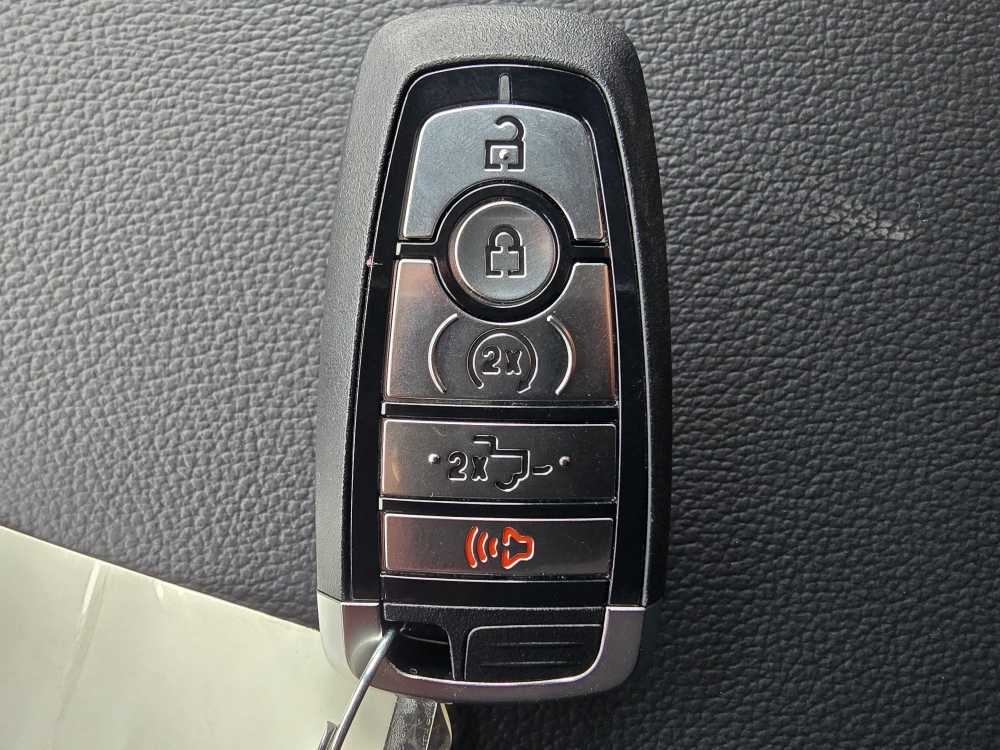 Thumbnail: 2025 Ford F-350 - 21