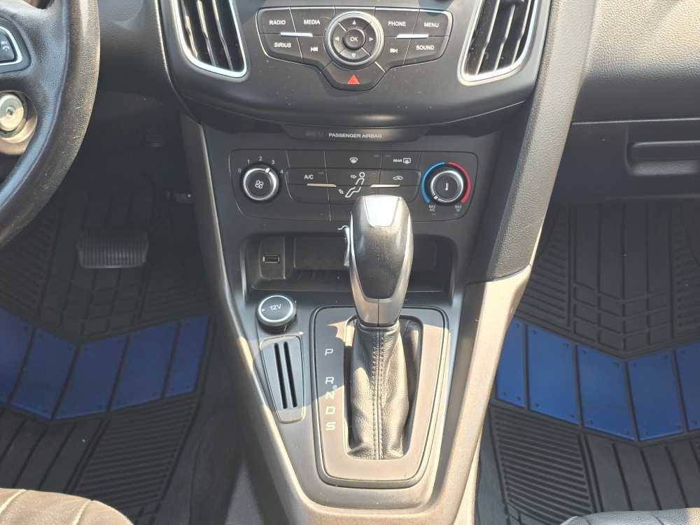 Thumbnail: 2015 Ford Focus - 13