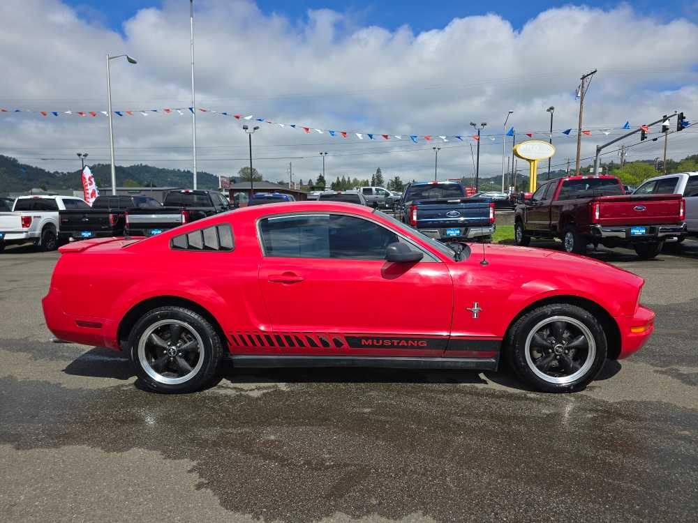 Thumbnail: 2008 Ford Mustang - 6