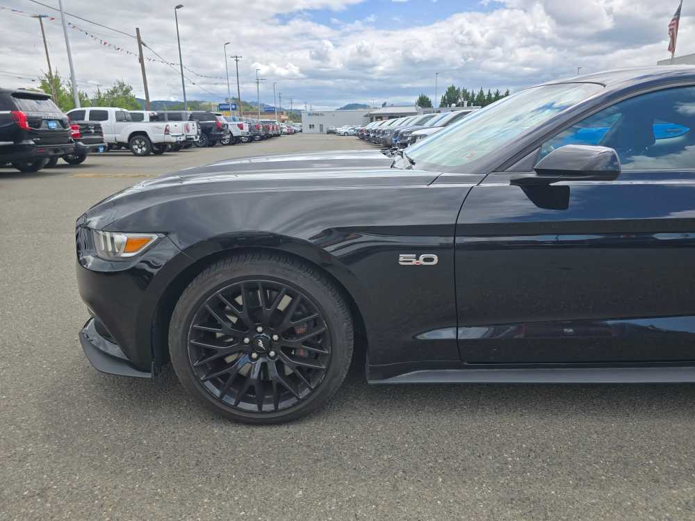 Thumbnail: 2017 Ford Mustang - 6
