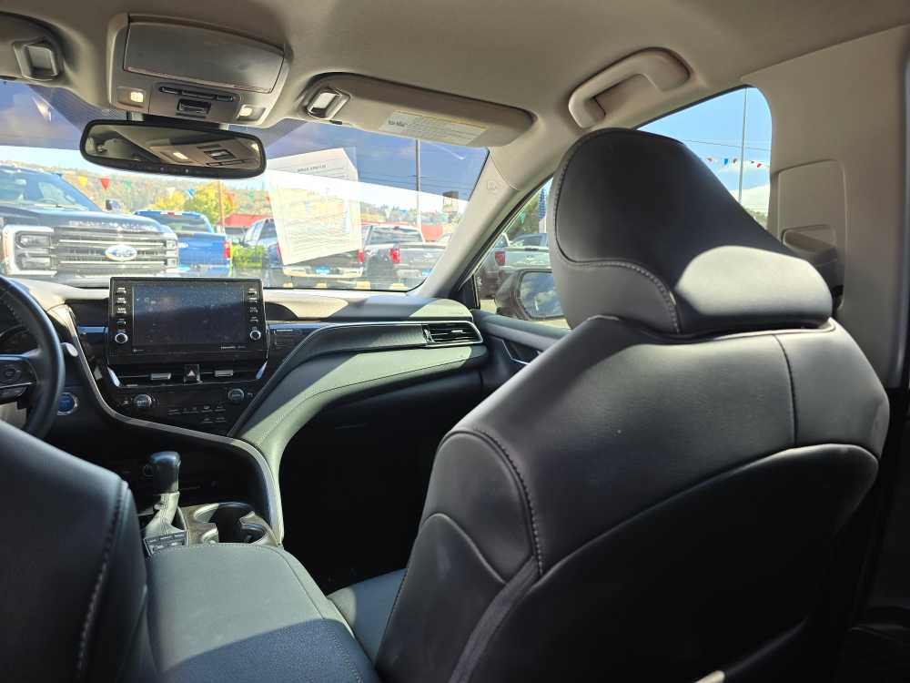 Thumbnail: 2022 Toyota Camry - 14