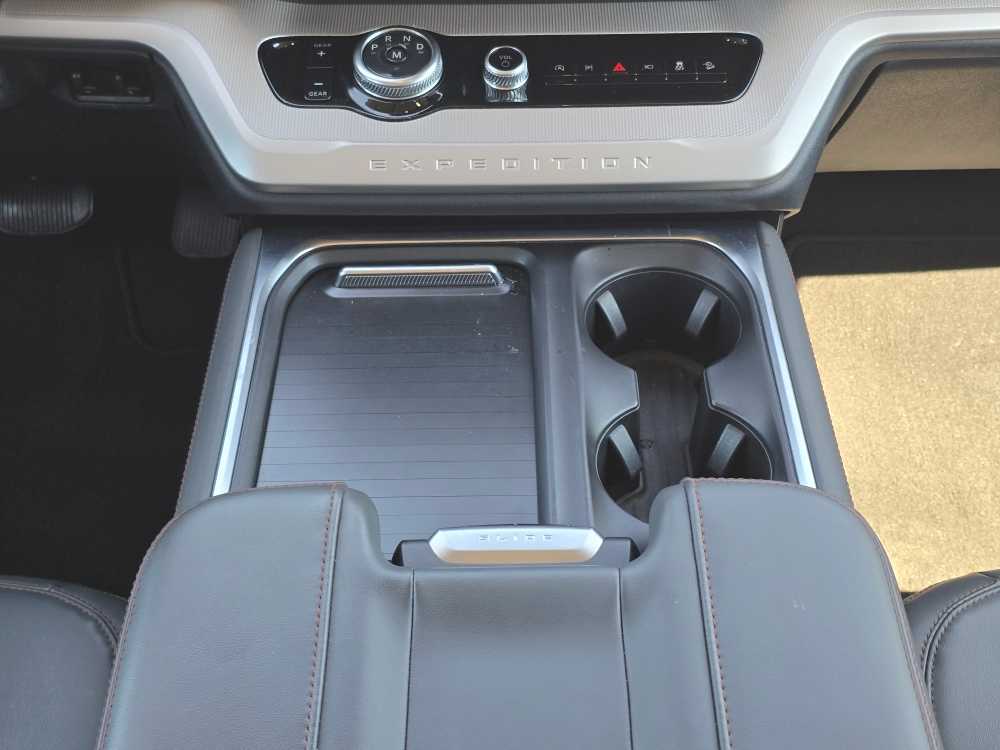 Thumbnail: 2025 Ford Expedition MAX - 13
