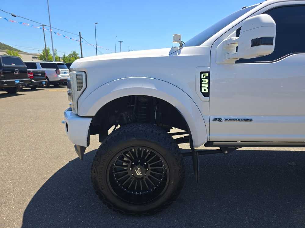 Thumbnail: 2017 Ford F-350 - 13