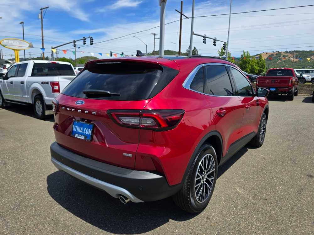 Thumbnail: 2025 Ford Escape - 5