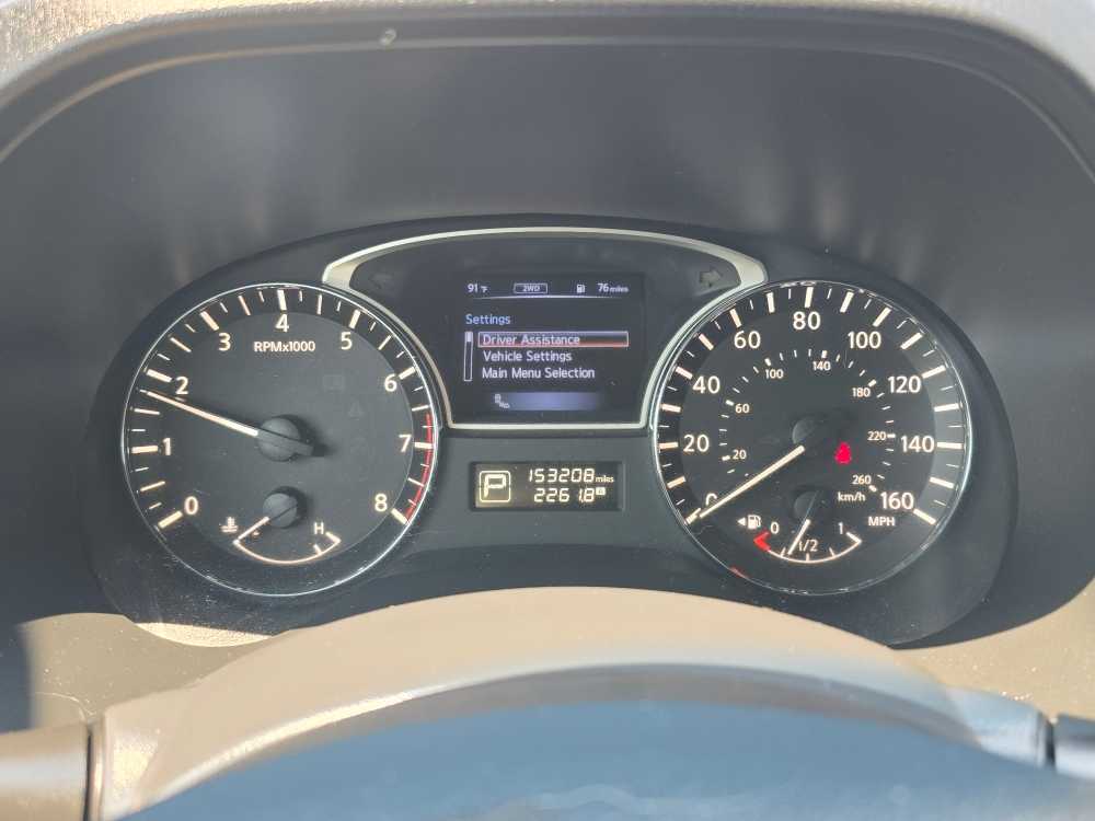 Thumbnail: 2015 Nissan Pathfinder - 21
