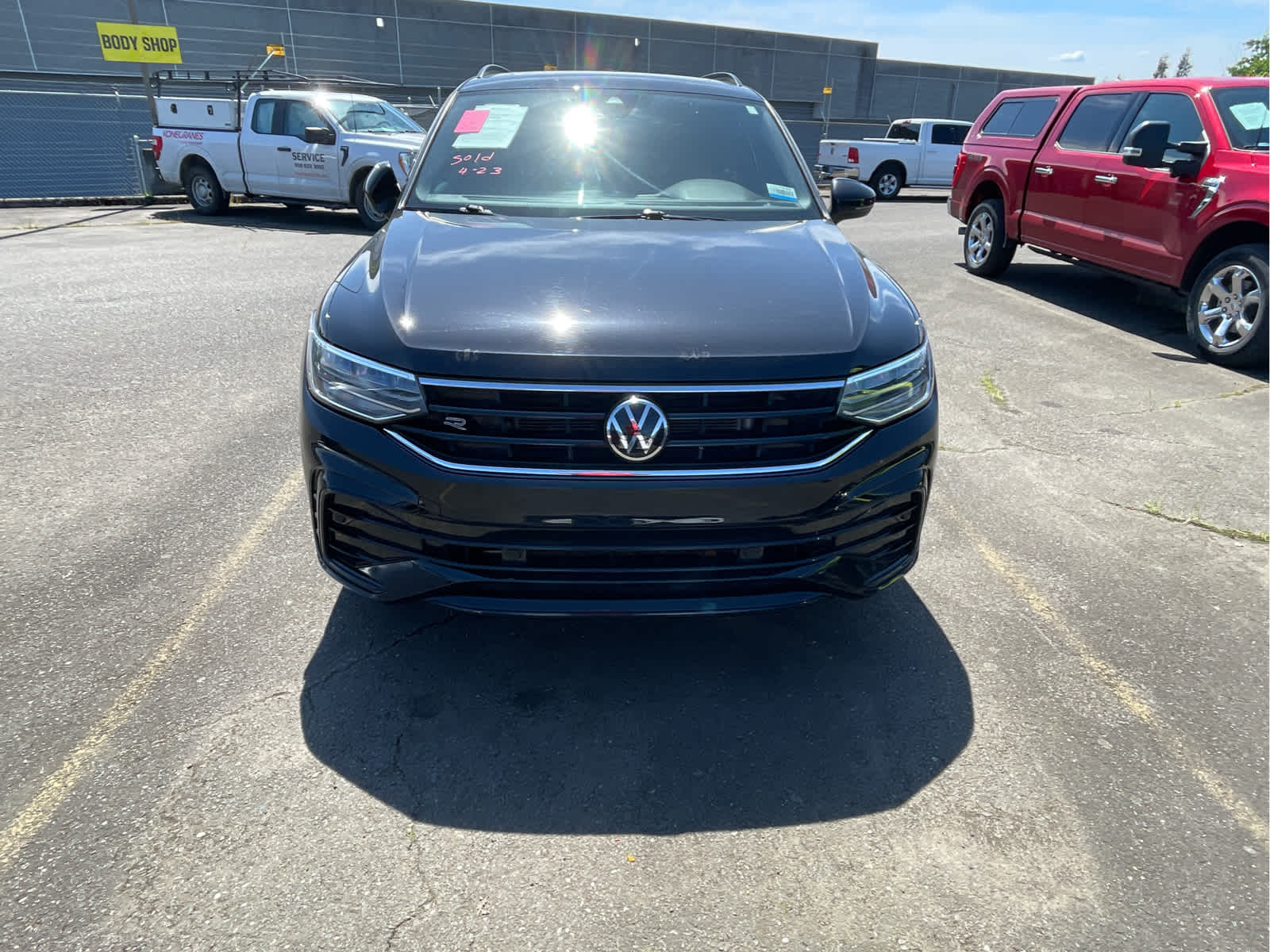 Thumbnail: 2022 Volkswagen Tiguan - 7