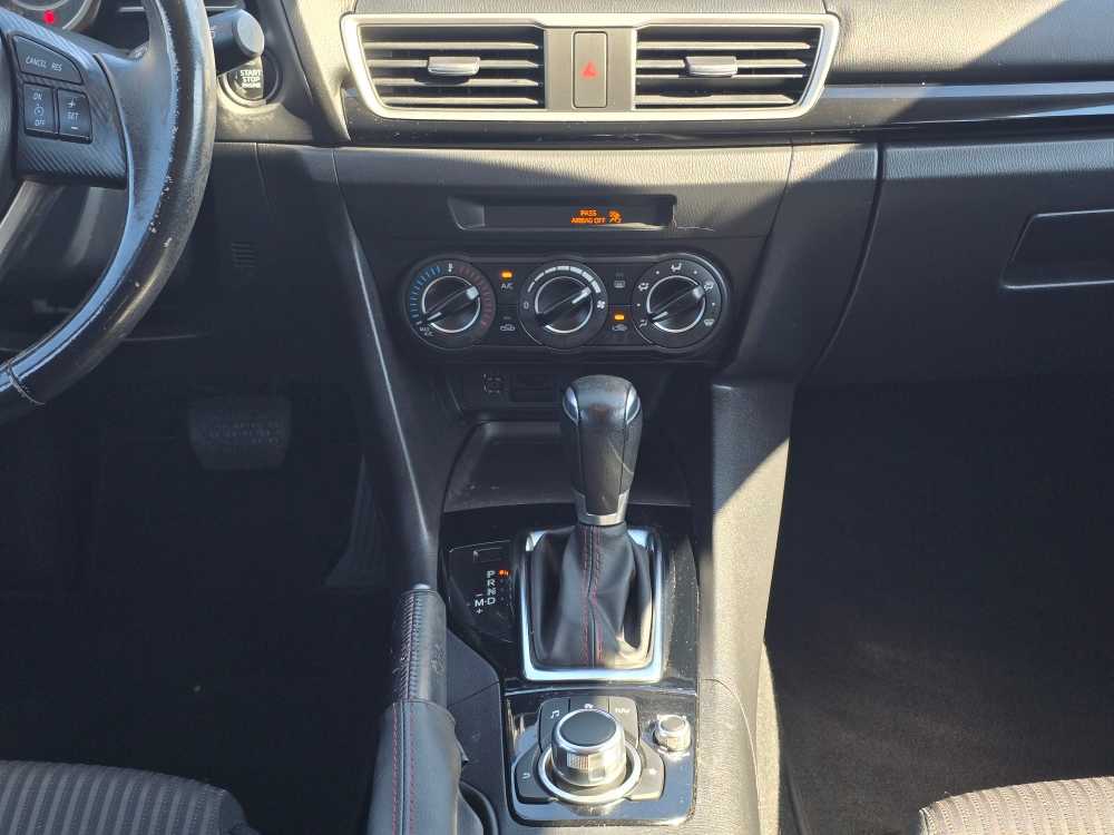 Thumbnail: 2016 Mazda Mazda3 - 13