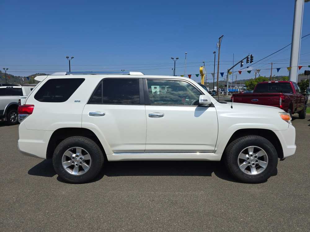 Thumbnail: 2011 Toyota 4Runner - 6