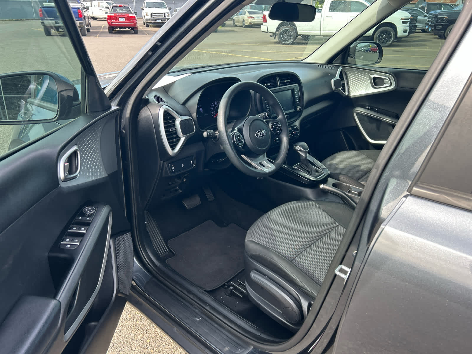 Thumbnail: 2020 Kia Soul - 10