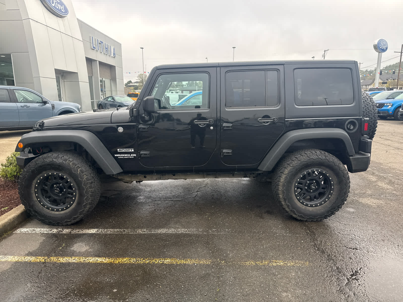 Thumbnail: 2016 Jeep Wrangler - 7