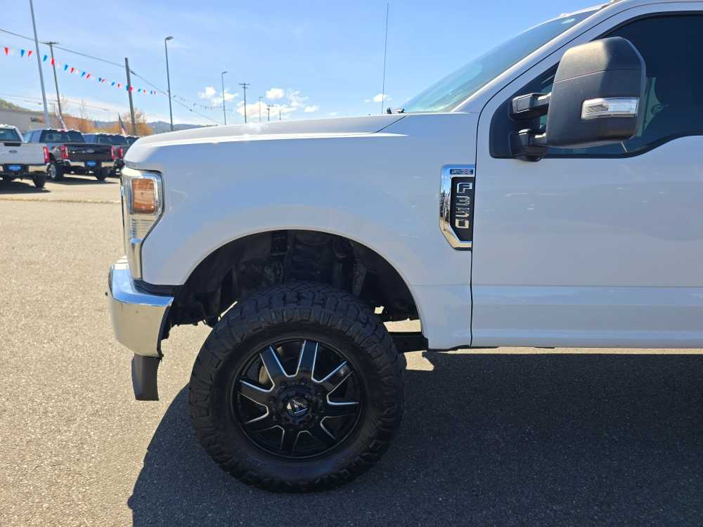 Thumbnail: 2020 Ford F-350 - 19