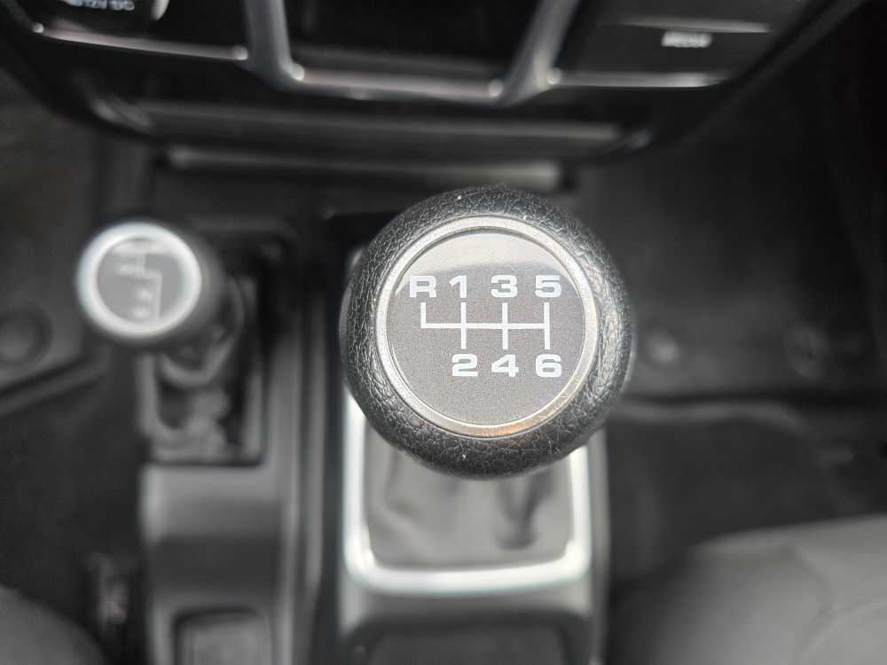 Thumbnail: 2019 Jeep Wrangler - 14