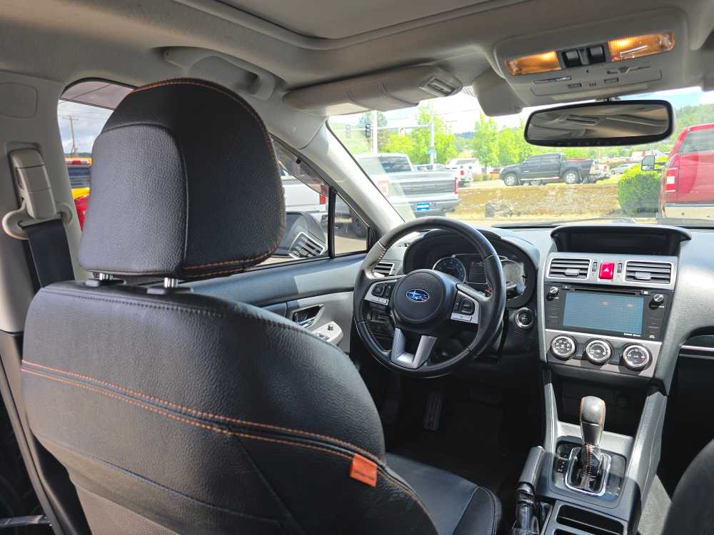 Thumbnail: 2016 Subaru Crosstrek - 10