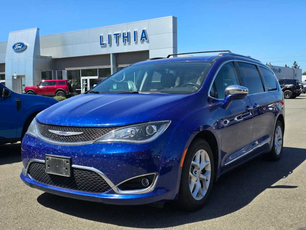 2020 Chrysler Pacifica Limited -
                  Roseburg, OR