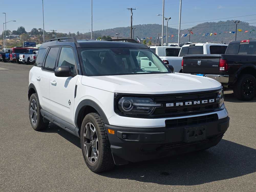 Thumbnail: 2021 Ford Bronco Sport - 4