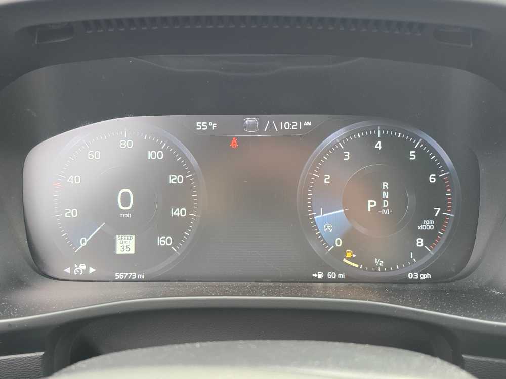 Thumbnail: 2019 Volvo XC40 - 20