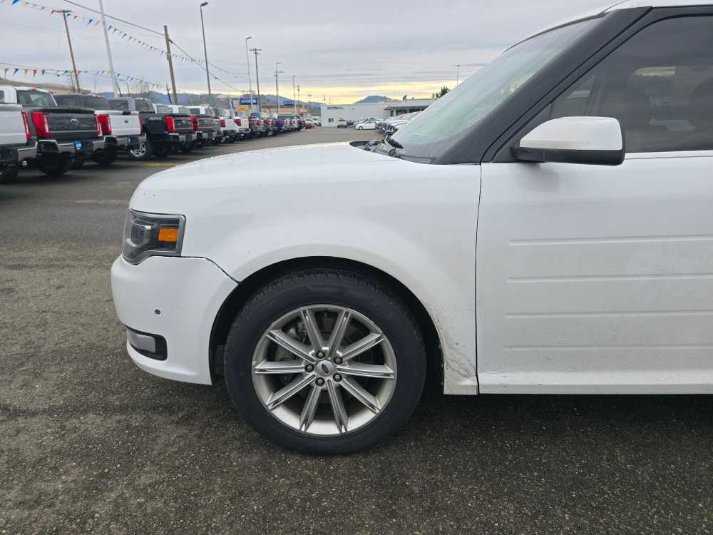 Thumbnail: 2019 Ford Flex - 18