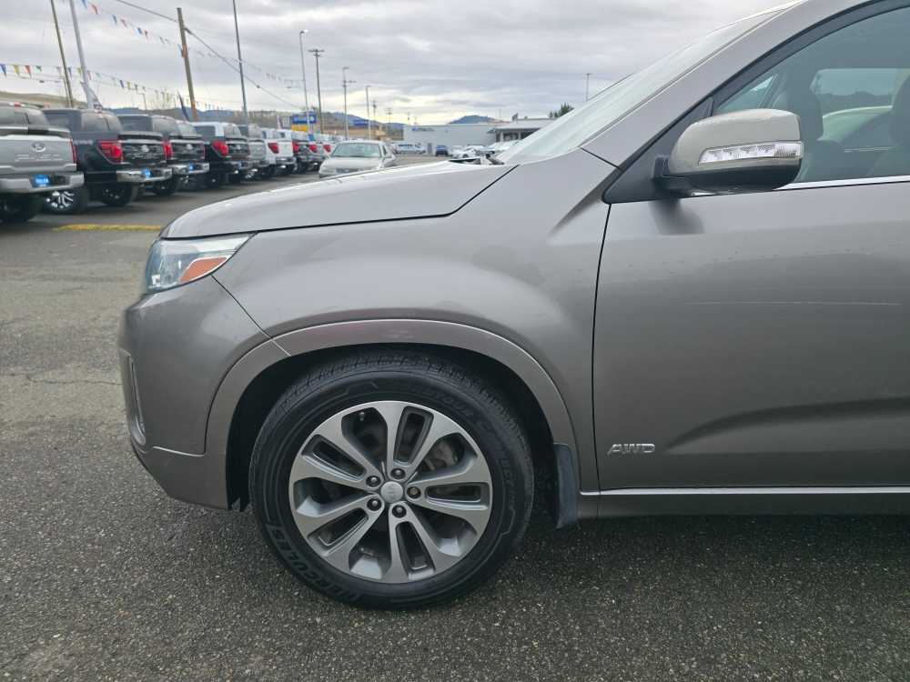 Thumbnail: 2014 Kia Sorento - 18