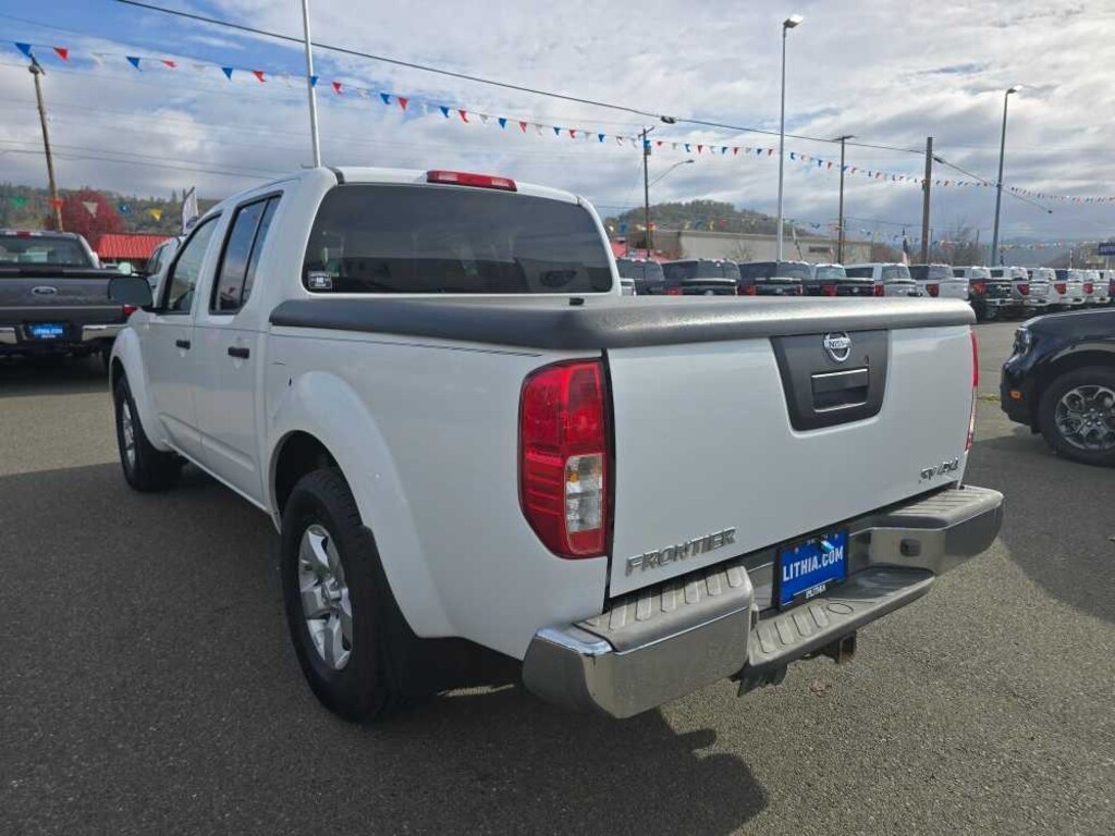 Used 2012 Nissan Frontier SV V6 Crew Cab 4x4 Truck Crew Cab
