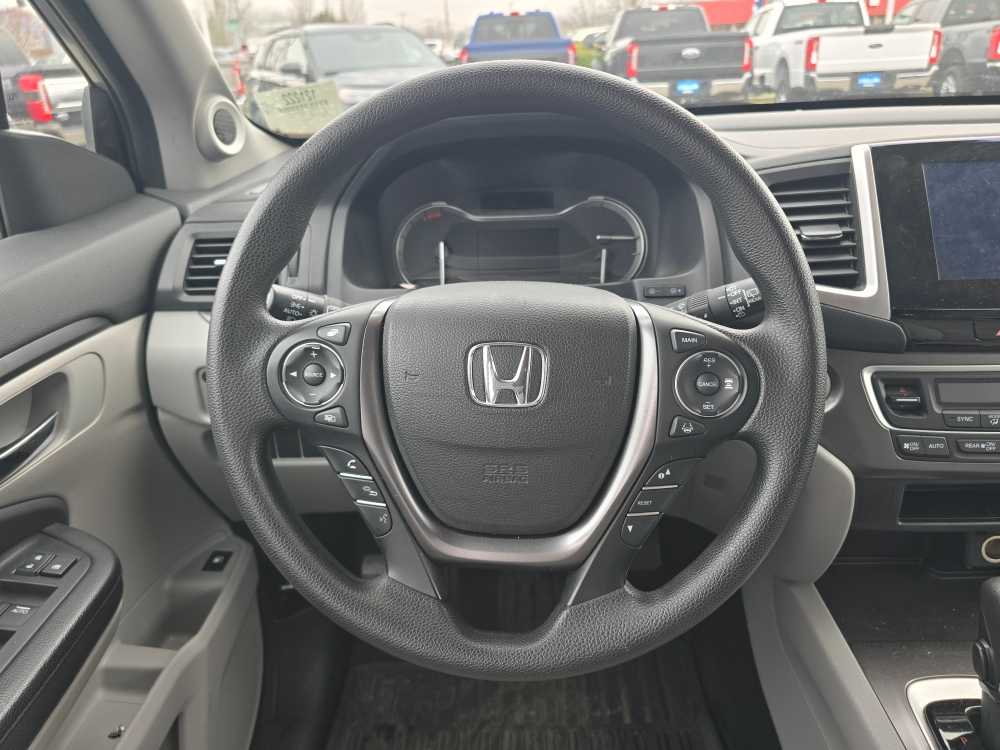 Thumbnail: 2016 Honda Pilot - 11