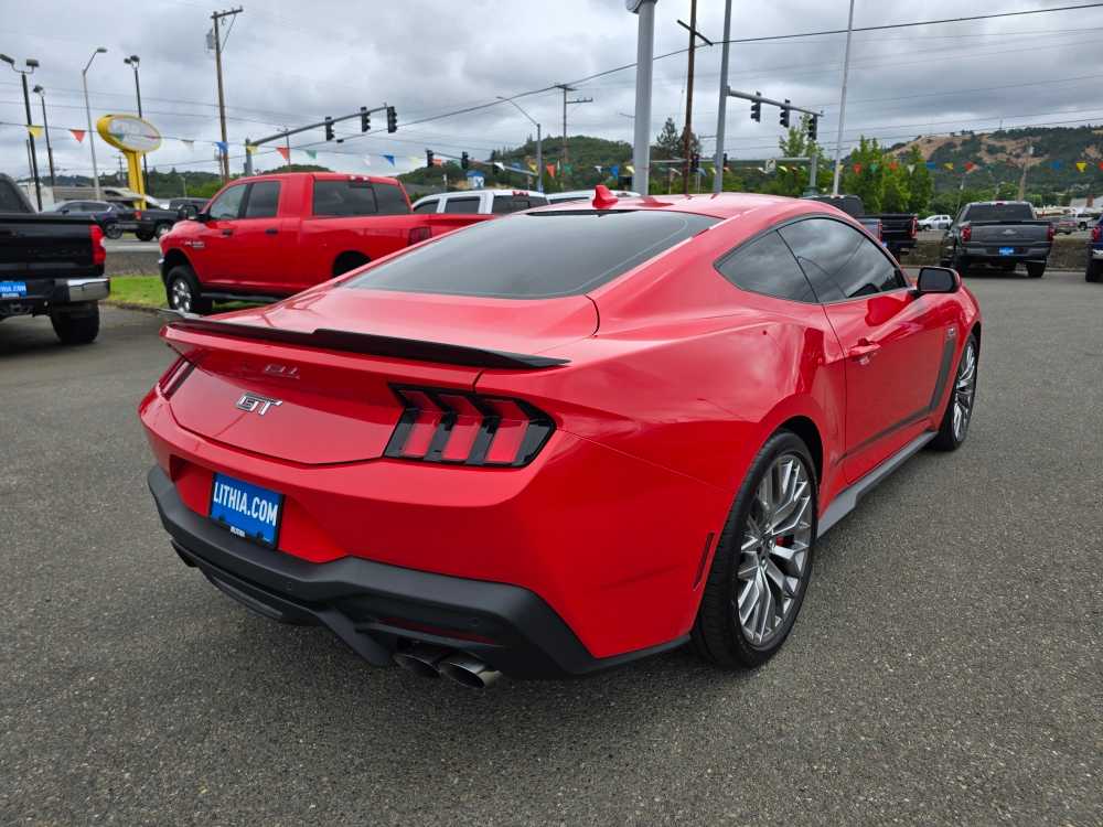 2024 Ford Mustang  5