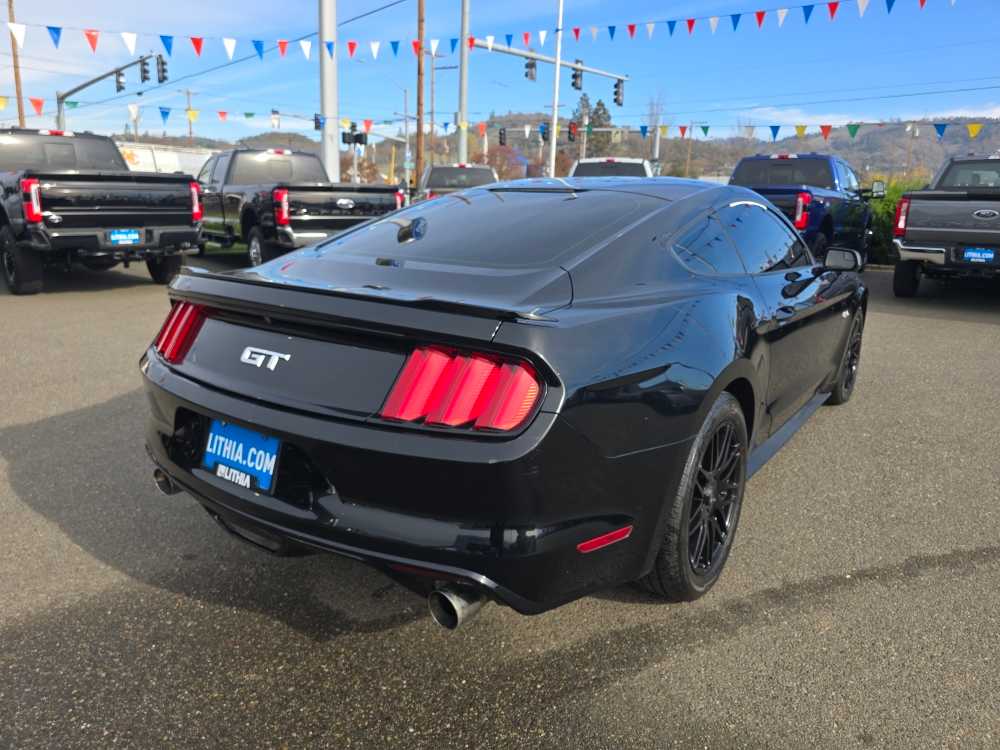 Thumbnail: 2017 Ford Mustang - 5