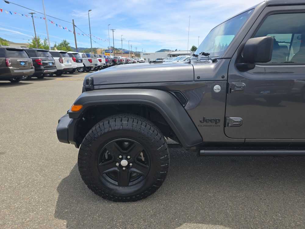 Thumbnail: 2020 Jeep Gladiator - 18