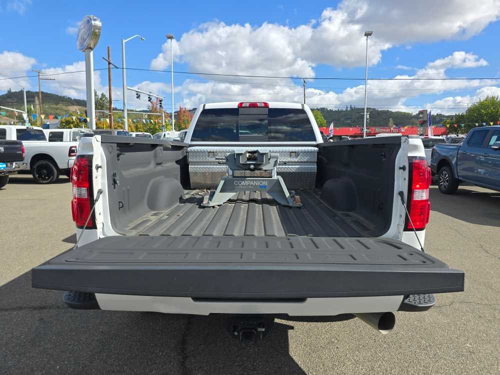 Thumbnail: 2019 GMC Sierra 3500 - 19