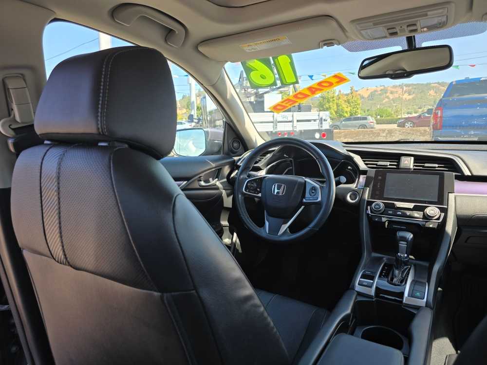 Thumbnail: 2016 Honda Civic - 10