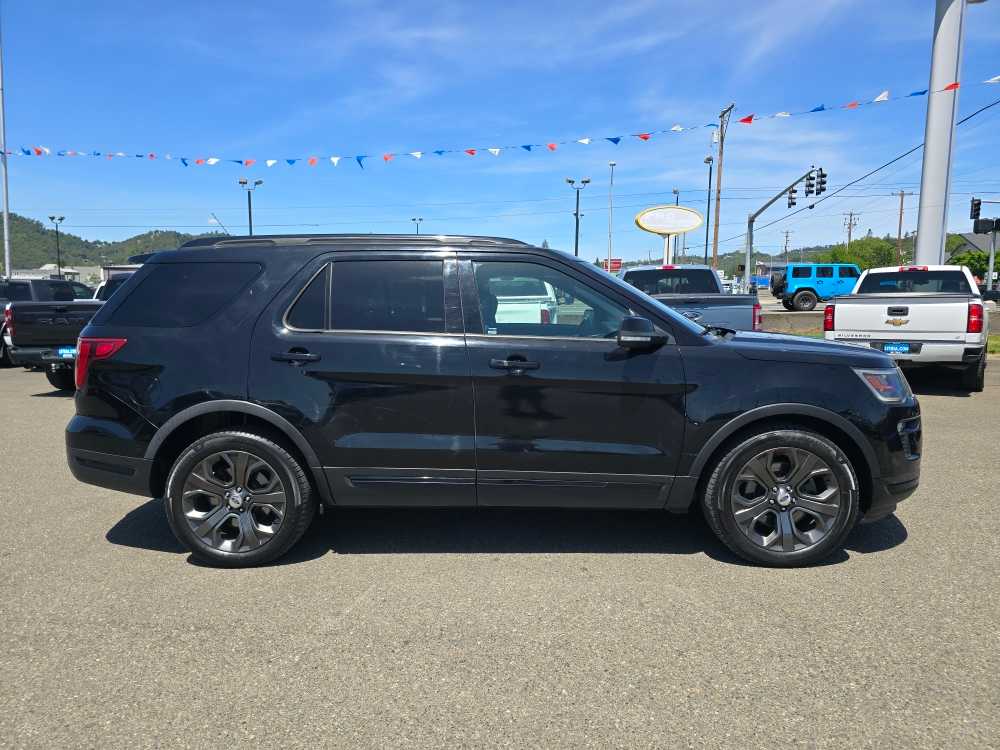Thumbnail: 2018 Ford Explorer - 5