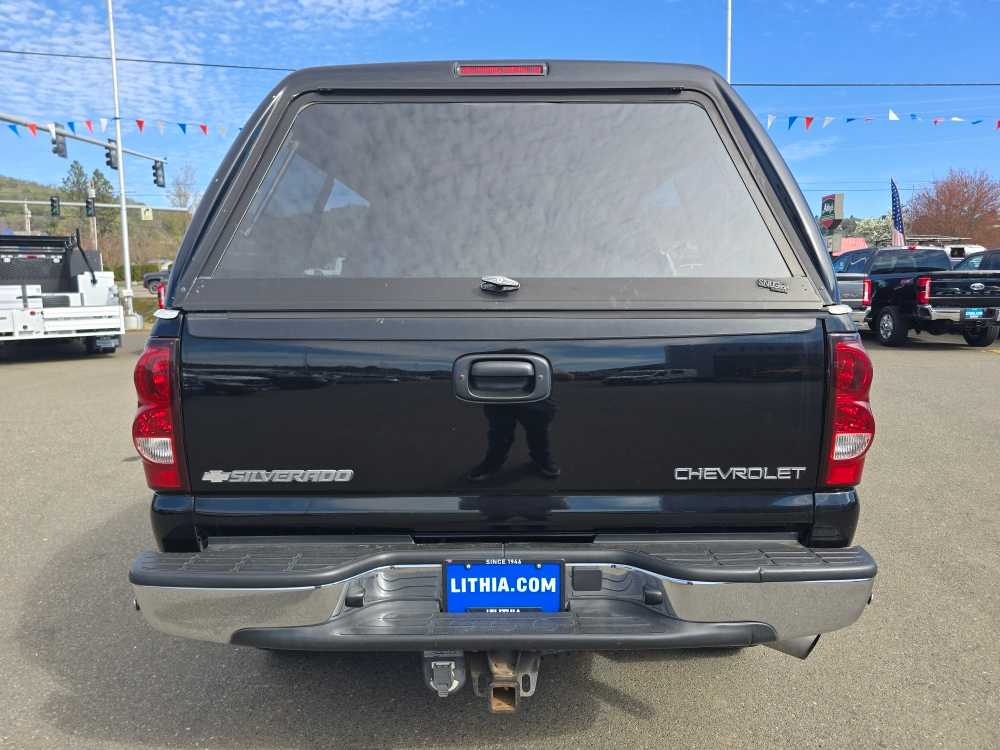 Thumbnail: 2003 Chevrolet Silverado 2500 - 4