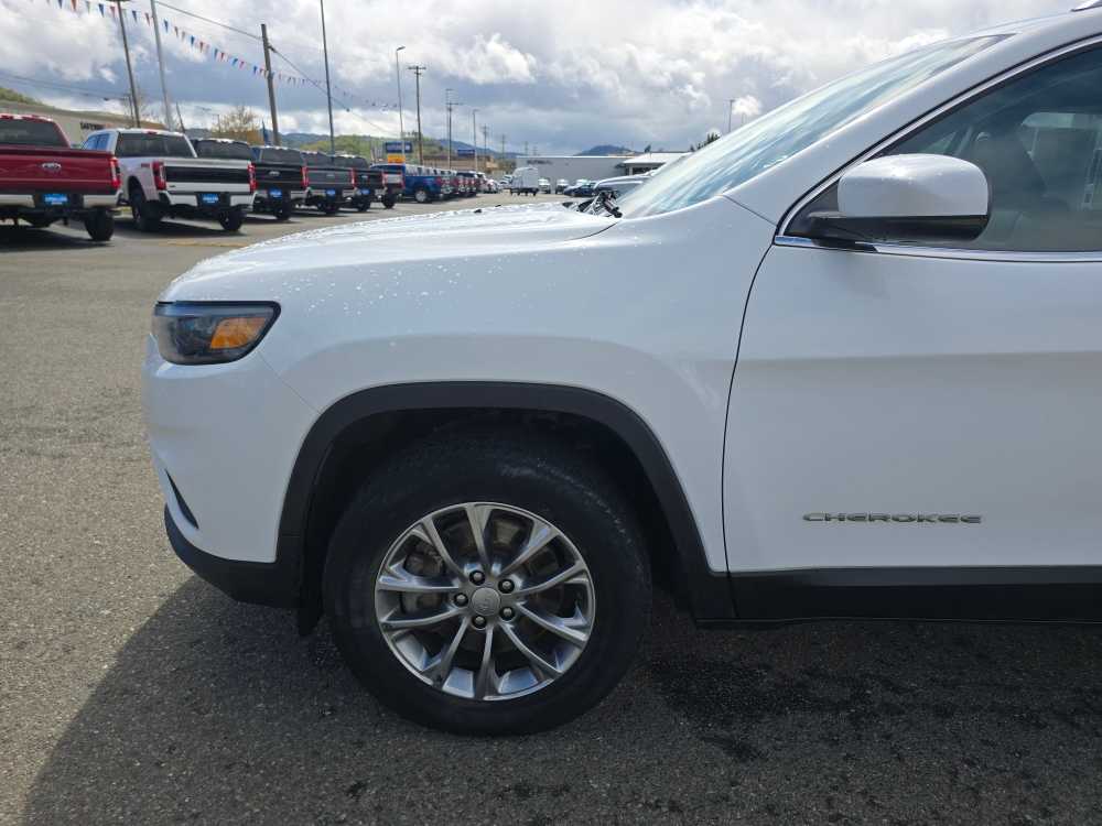 Thumbnail: 2020 Jeep Cherokee - 18