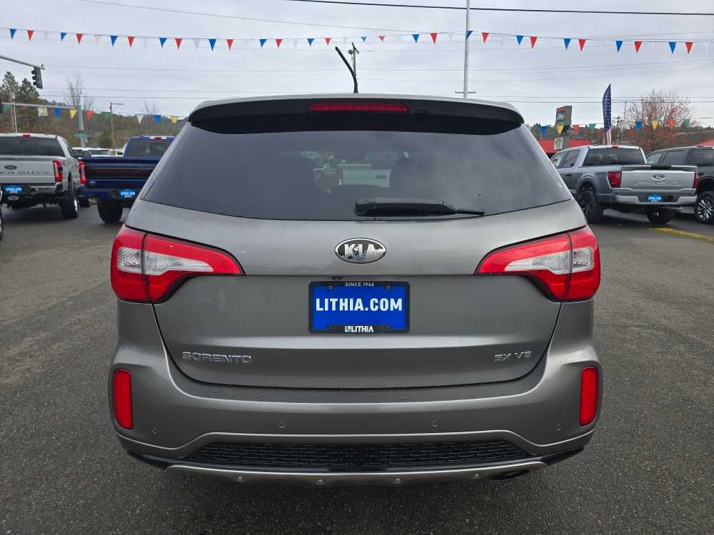 Thumbnail: 2014 Kia Sorento - 4
