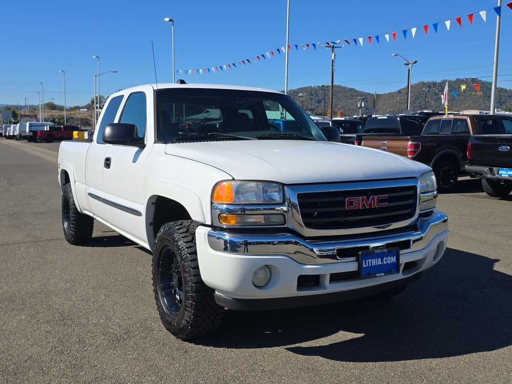 Thumbnail: 2005 GMC Sierra 1500 - 7