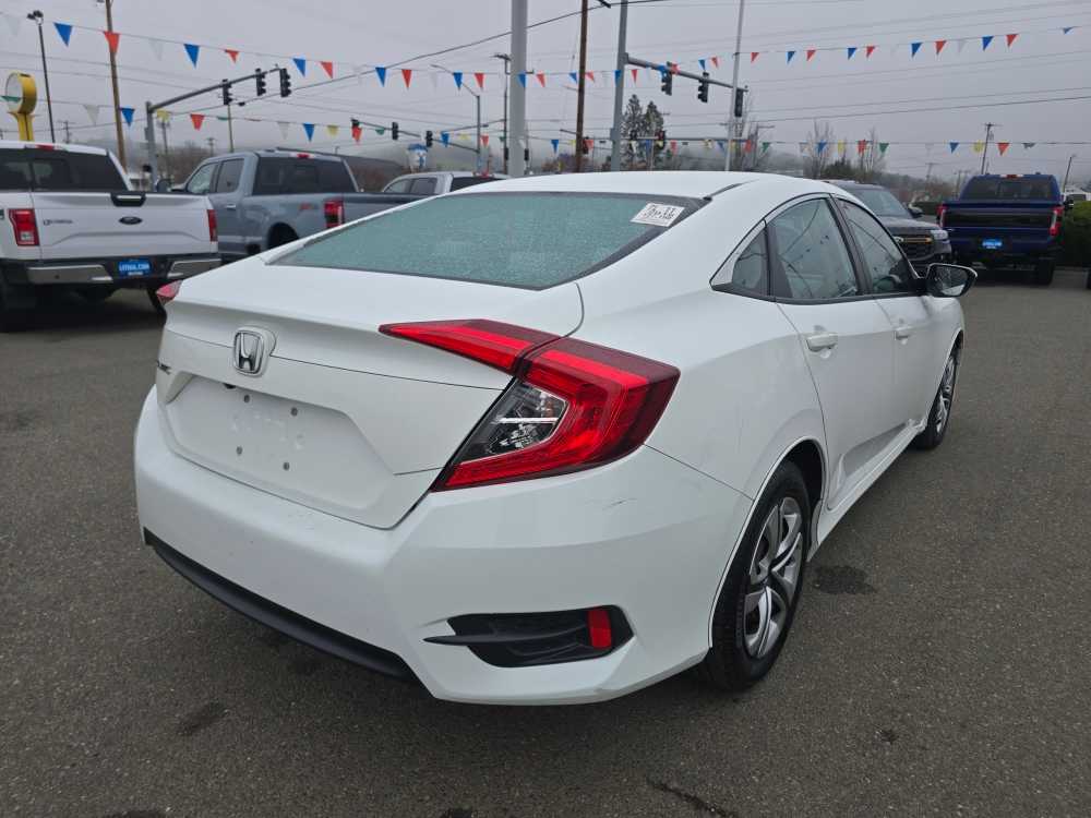 Thumbnail: 2016 Honda Civic - 5