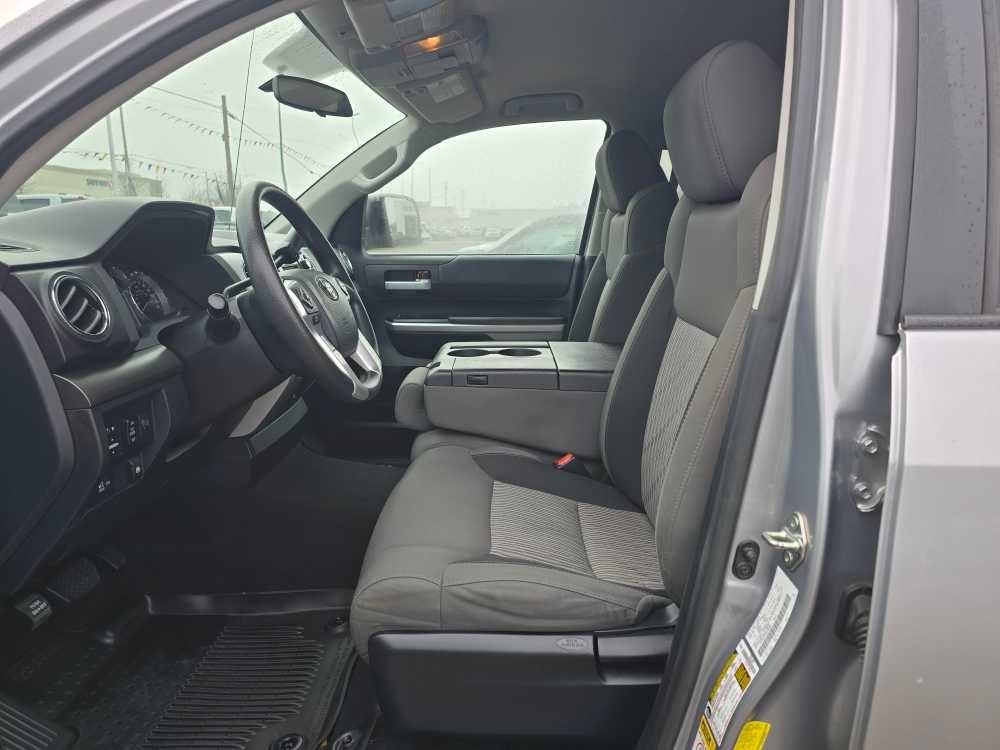 Thumbnail: 2017 Toyota Tundra - 9