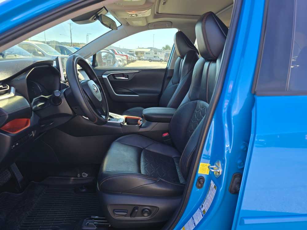 Thumbnail: 2019 Toyota RAV4 - 9