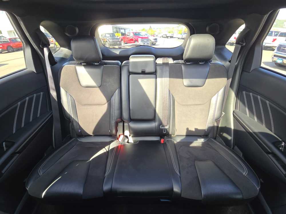 Thumbnail: 2019 Ford Edge - 17