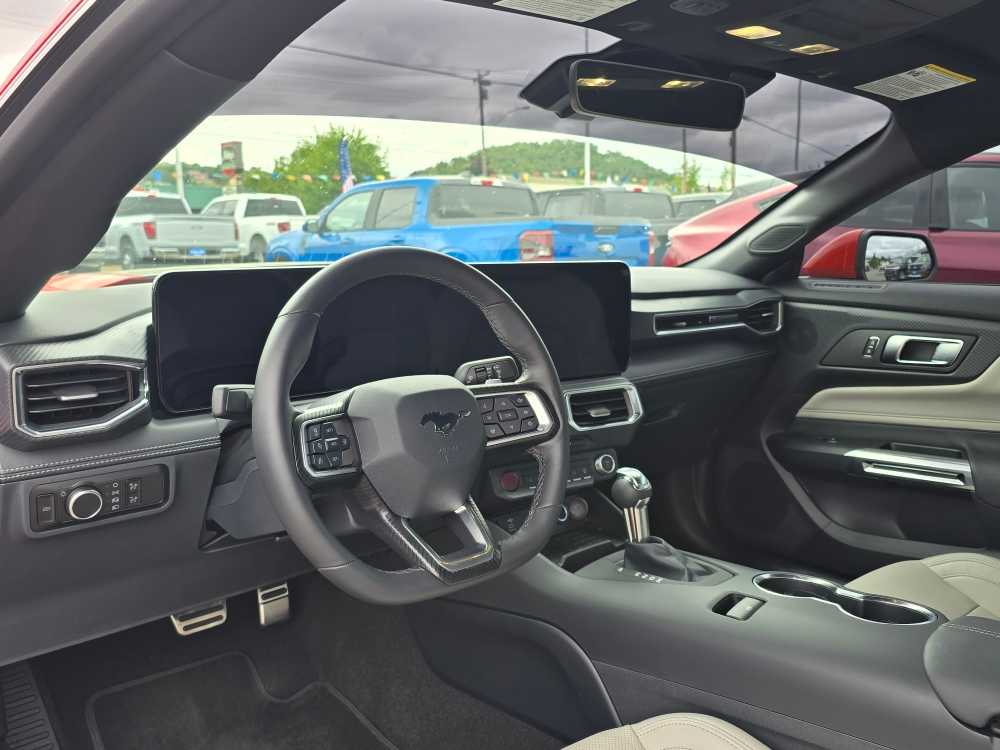 2024 Ford Mustang  9
