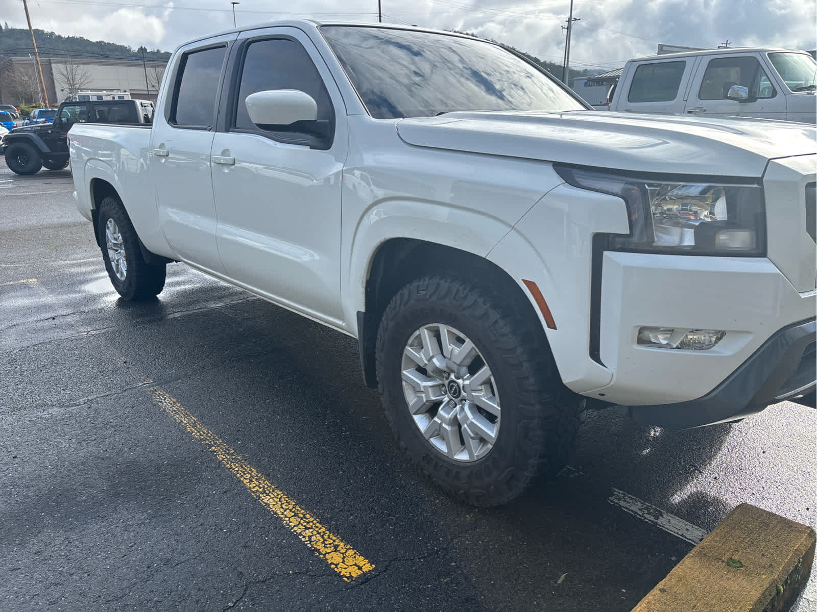 Thumbnail: 2022 Nissan Frontier - 4