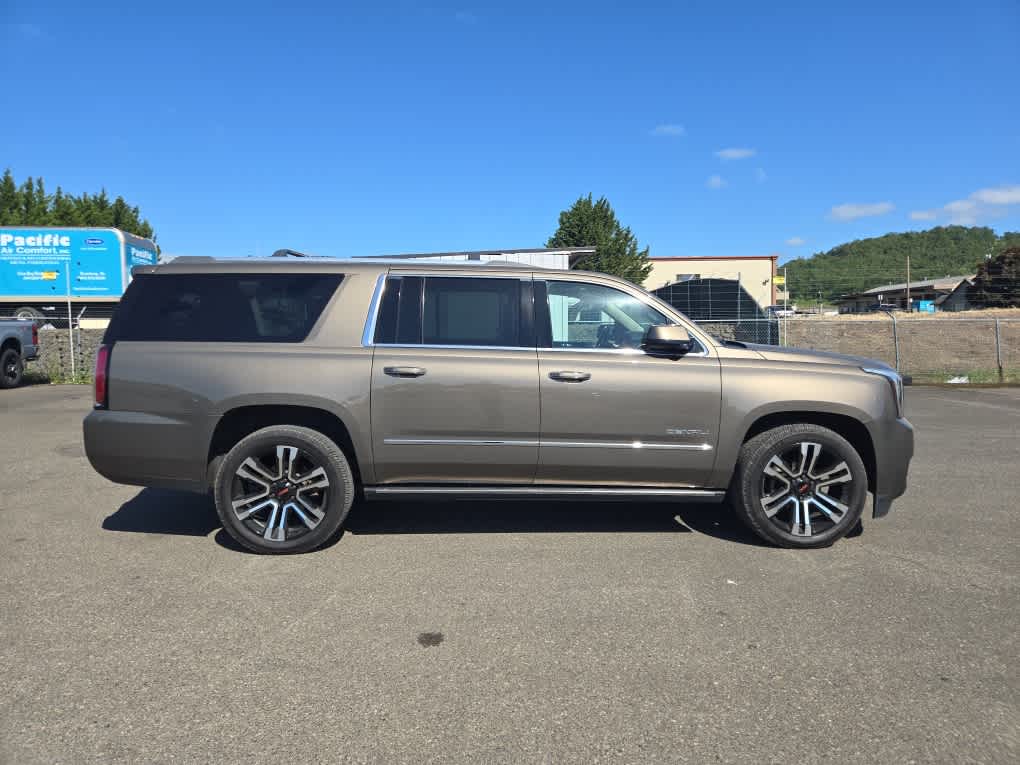 Thumbnail: 2016 GMC Yukon XL - 6