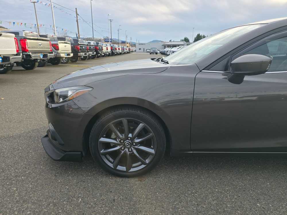 Thumbnail: 2016 Mazda Mazda3 - 18