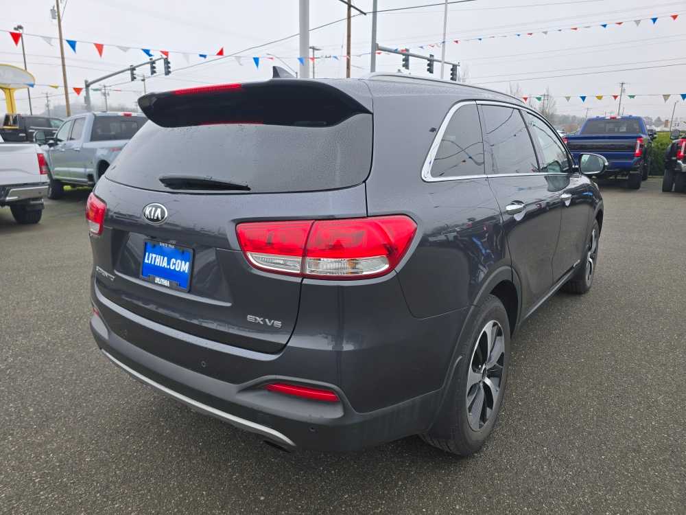 Thumbnail: 2016 Kia Sorento - 5